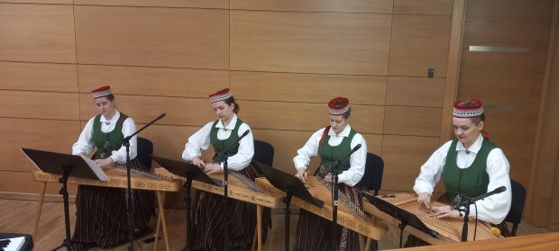 Koklētāju ansamblis CANTATA